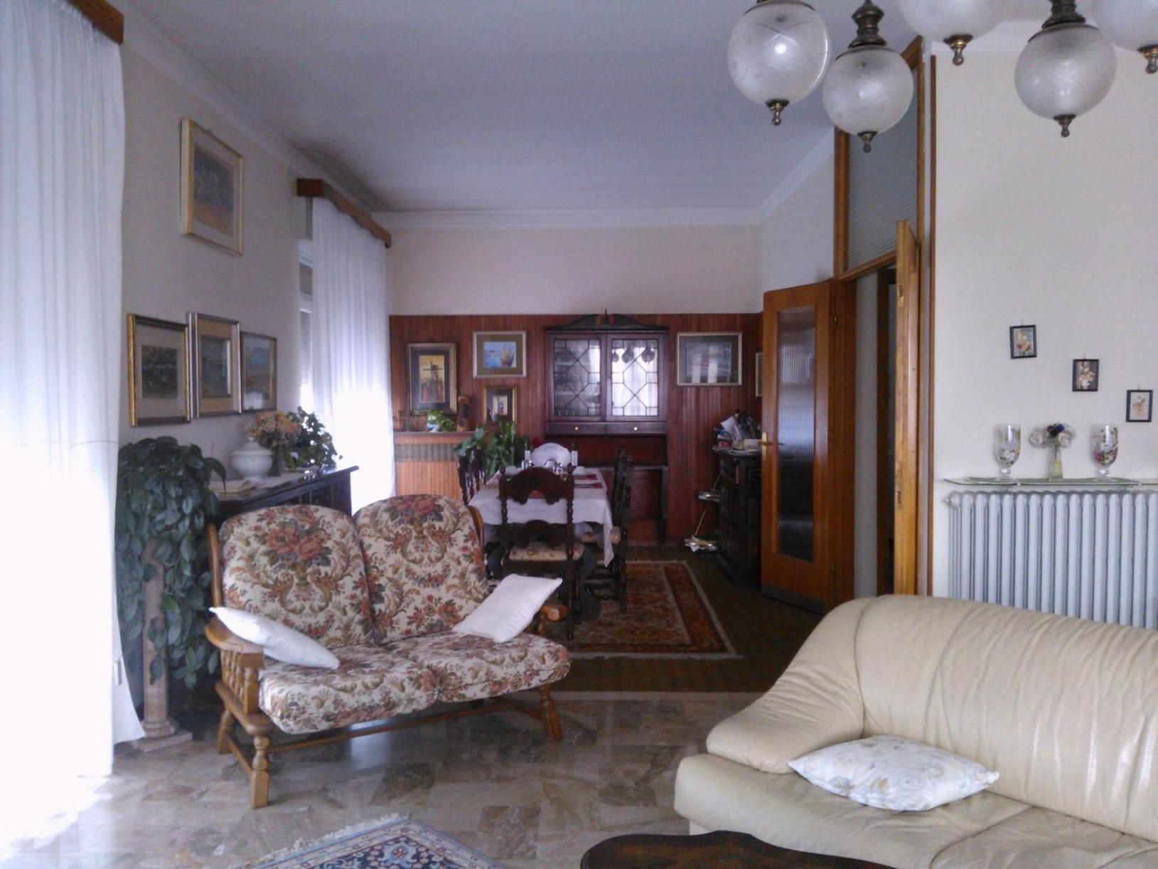 B&B Il Glicine Bedizzole Luaran gambar
