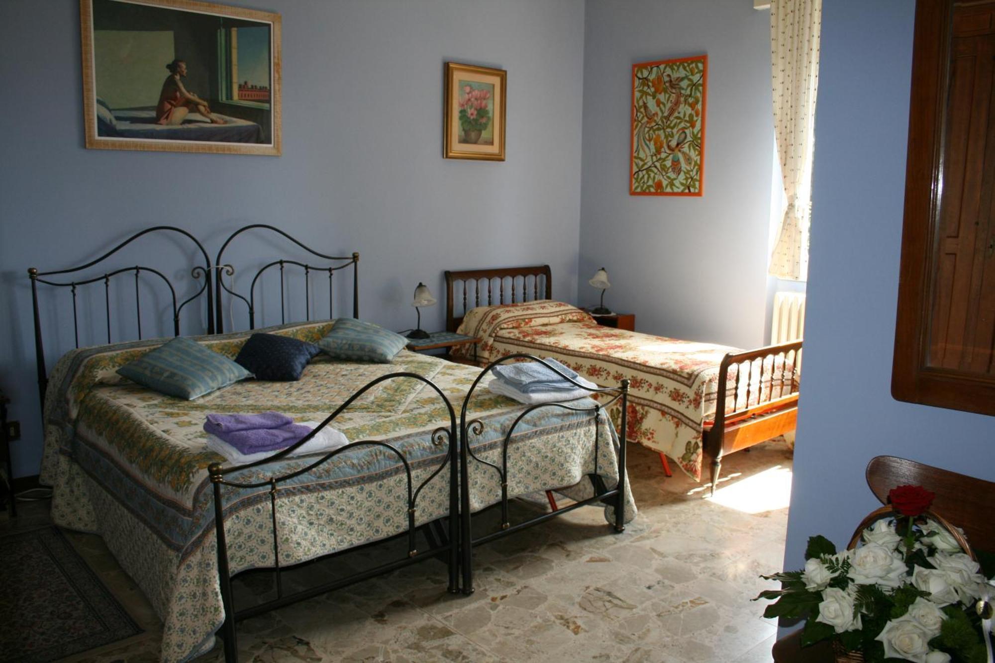 B&B Il Glicine Bedizzole Bilik gambar