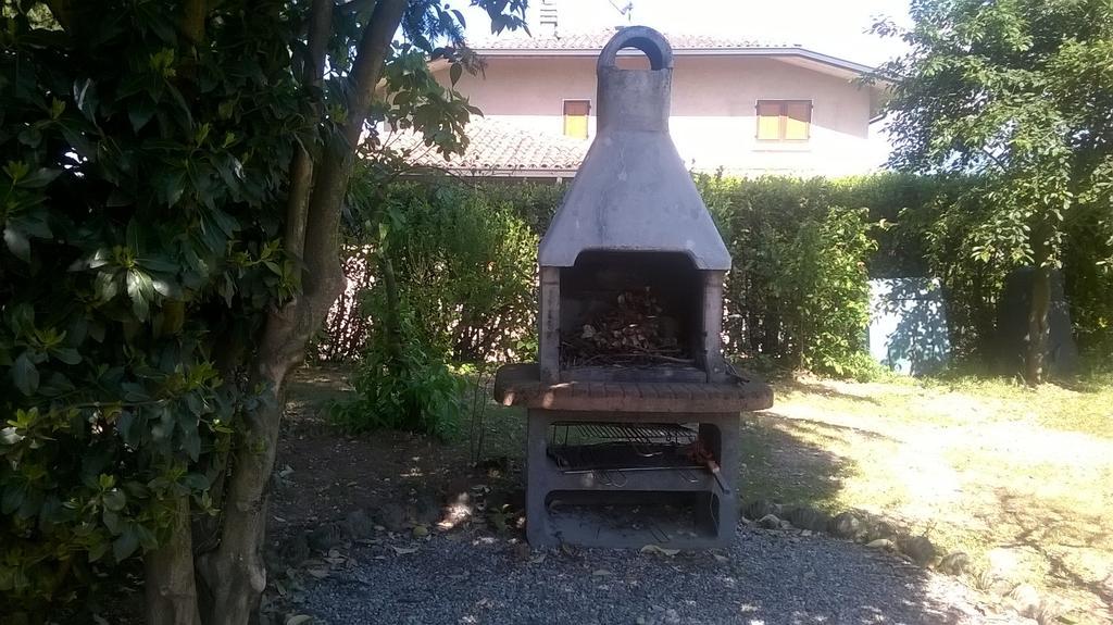 B&B Il Glicine Bedizzole Luaran gambar