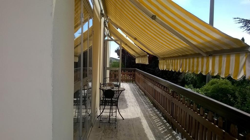 B&B Il Glicine Bedizzole Luaran gambar
