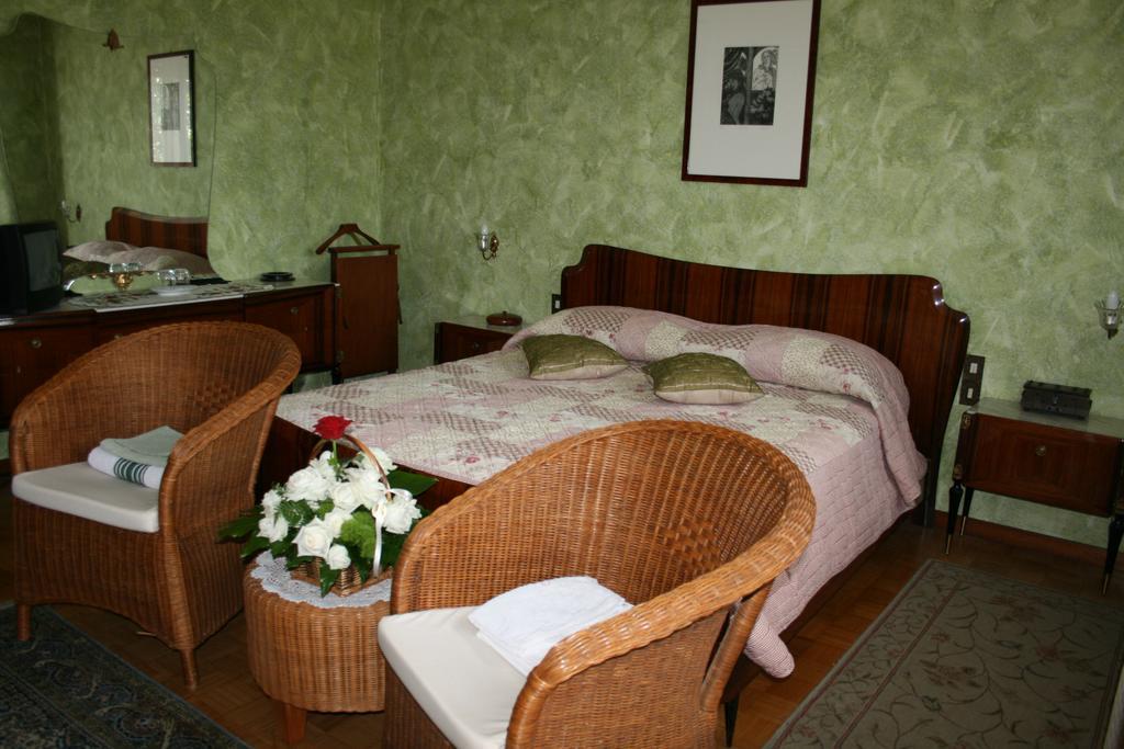 B&B Il Glicine Bedizzole Luaran gambar