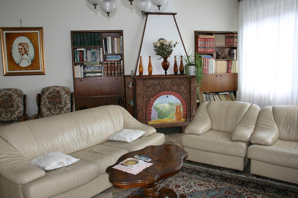 B&B Il Glicine Bedizzole Luaran gambar